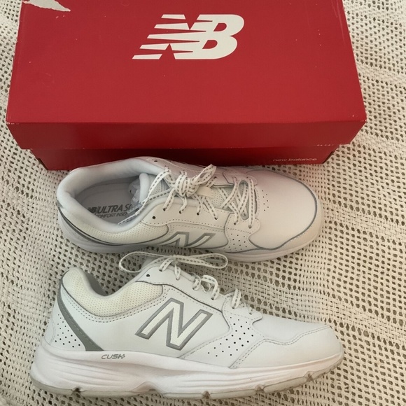 New Balance Shoes New Balance Leather 41 Athletic Training Shoes Womens 8d White Gray In Box